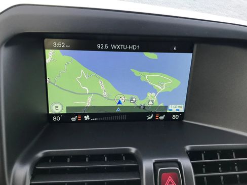 Used 2016 Volvo XC60 T5 Premier w/ Proximity Package image 19