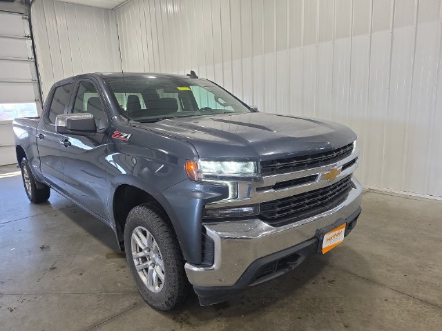 Used 2021 Chevrolet Silverado 1500 LT AWD/4WD image 2