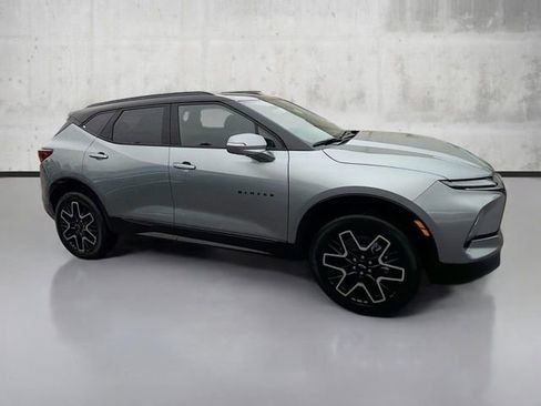 New 2026 Chevrolet Blazer RS w/ LPO, Floor Liner Package image 2