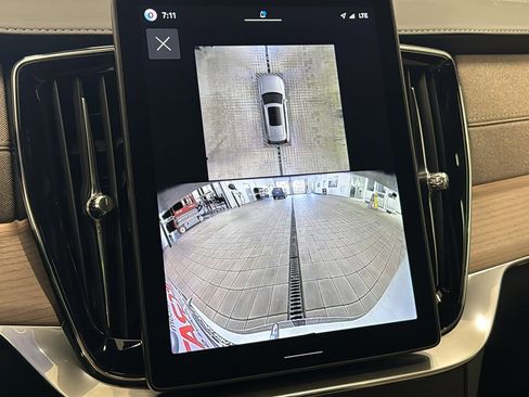 New 2026 Volvo XC90 T8 Ultra w/ Protection Package AWD/4WD image 18