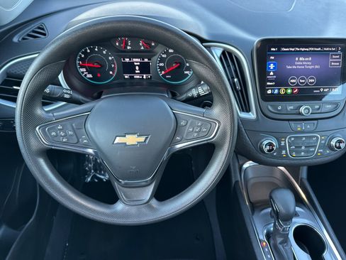Used 2023 Chevrolet Malibu LT image 14