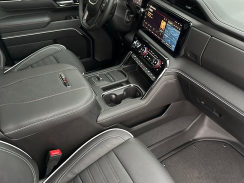 Used 2026 GMC Sierra 2500 AT4X image 15