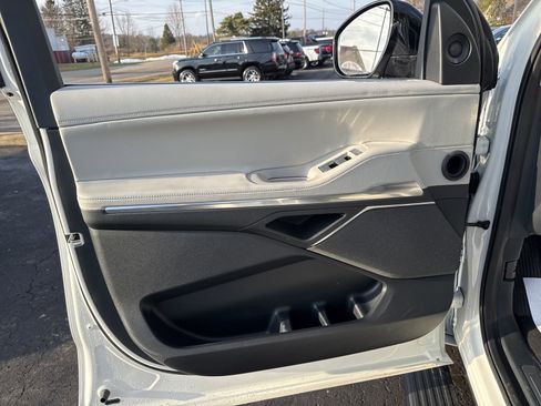 Used 2025 Lincoln Navigator L Reserve image 25