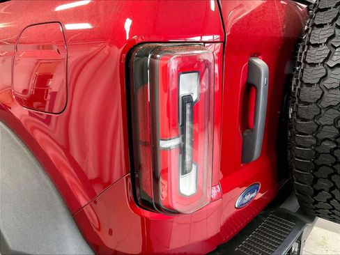 Used 2025 Ford Bronco Badlands AWD/4WD image 34