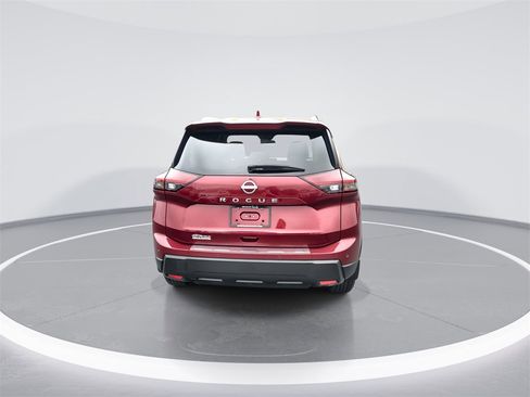 Certified 2025 Nissan Rogue SV w/ SV Premium Package image 7