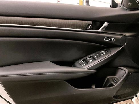 Used 2022 Honda Accord EX-L image 22