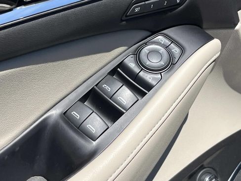 Used 2020 Buick Enclave Premium w/ Trailering Package, 5000 lbs. AWD/4WD image 29