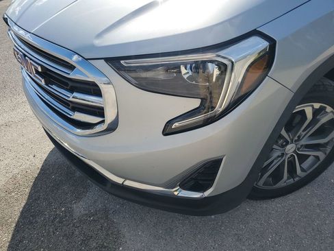 Used 2019 GMC Terrain SLT image 16