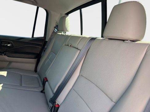 Used 2018 Honda Ridgeline RTL-E image 13