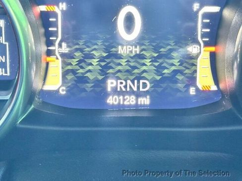 Used 2022 Jeep Gladiator Sport image 23