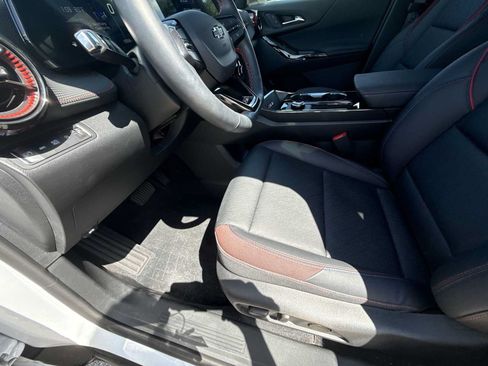 Used 2025 Chevrolet Equinox RS w/ Safety and Technology Package AWD/4WD image 33