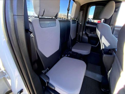 Certified 2020 Toyota Tacoma SR image 17