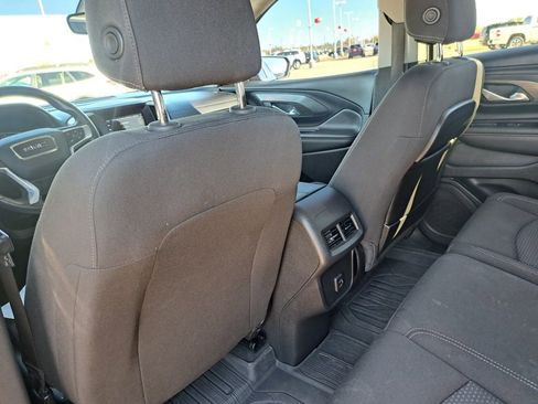 Used 2023 GMC Terrain SLE w/ Driver Convenience Package image 22