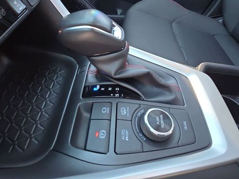 Used 2025 Toyota RAV4 SE w/ Weather & Moonroof Package AWD/4WD image 21