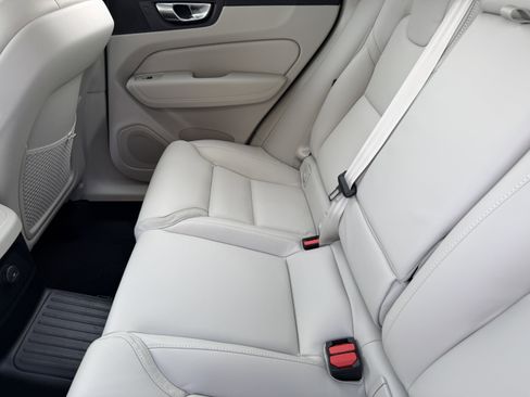 New 2026 Volvo XC60 T8 Ultra w/ Protection Package Premier image 16