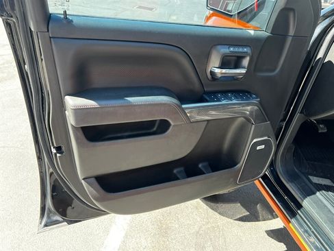 Used 2018 GMC Sierra 1500 SLT w/ All Terrain Package AWD/4WD image 21