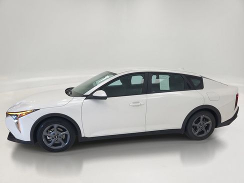 Used 2025 Kia K4 FWD image 4