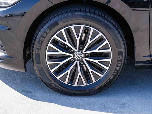 Used 2021 Volkswagen Jetta SE FWD image 10