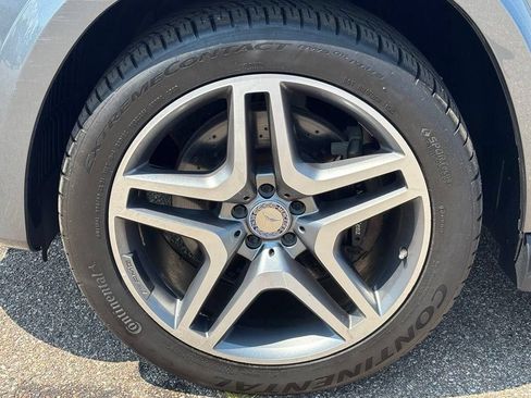 Used 2017 Mercedes-Benz GLS 550 4MATIC image 32