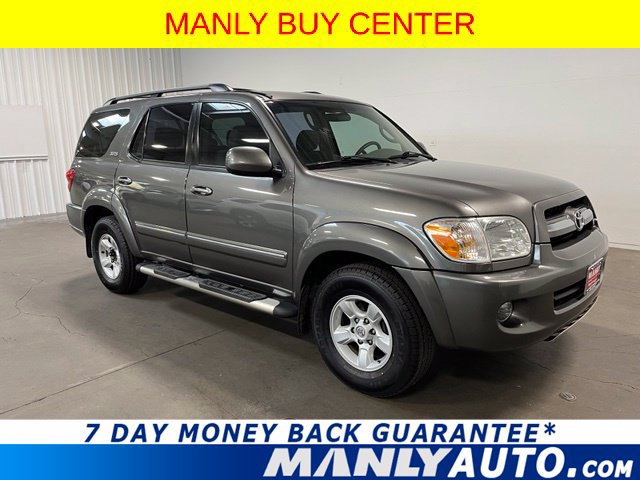 Used 2005 Toyota Sequoia SR5 RWD image 1