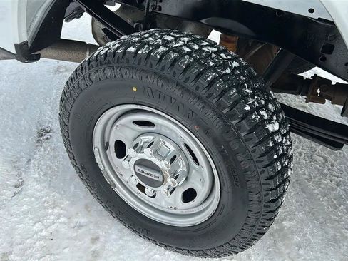 Used 2022 Ford F250 XL w/ Power Equipment Group image 13