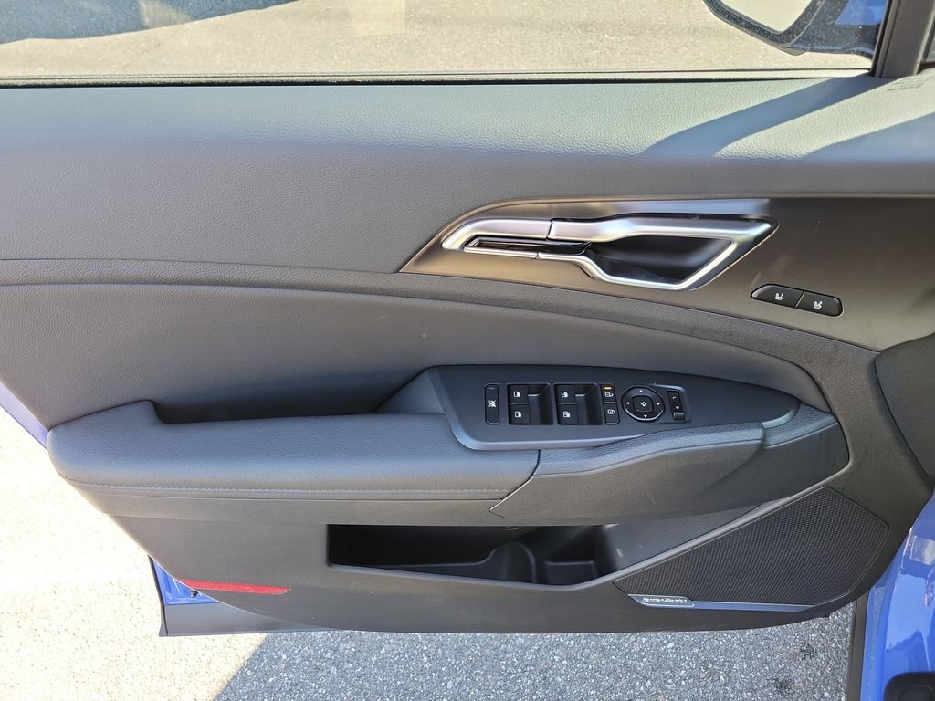 New 2026 Kia Sportage SX FWD image 21