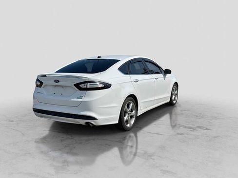 Used 2013 Ford Fusion SE FWD image 5