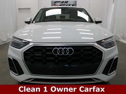 Used 2022 Audi Q5 2.0T Premium w/ Convenience Package image 3