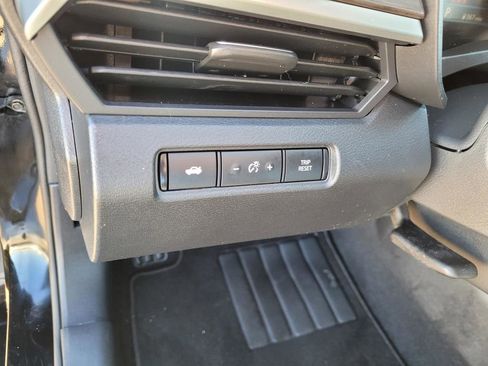 Used 2024 Nissan Altima 2.5 SV image 22