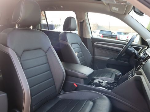 Used 2023 Volkswagen Atlas SEL Premium AWD/4WD image 30