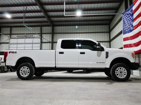 Used 2017 Ford F350 XLT w/ XLT Value Package AWD/4WD image 14