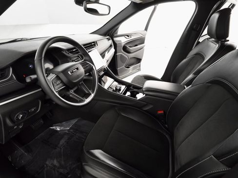 Certified 2022 Jeep Grand Cherokee Altitude image 20