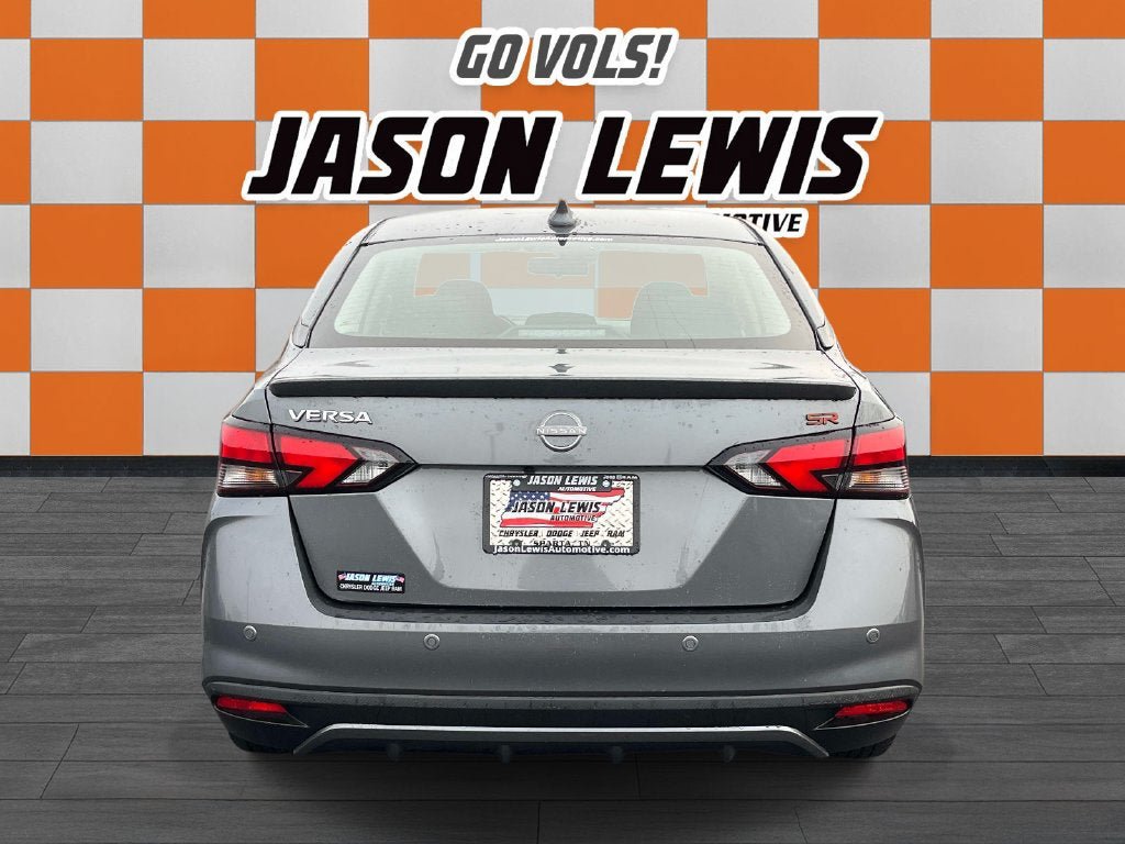 Used 2024 Nissan Versa SR FWD image 4