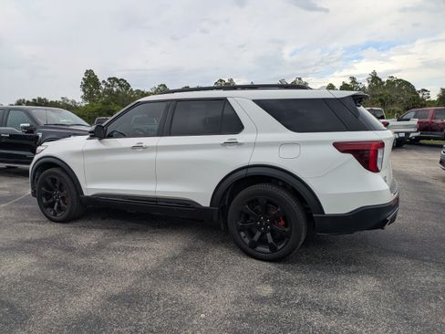 Used 2022 Ford Explorer ST w/ Equipment Group 401A AWD/4WD image 6