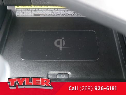 Used 2020 Toyota Camry XSE image 34