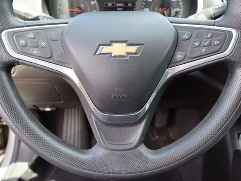 Used 2022 Chevrolet Malibu LT FWD image 11