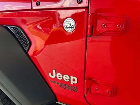 Used 2019 Jeep Wrangler Unlimited Sport S AWD/4WD image 31