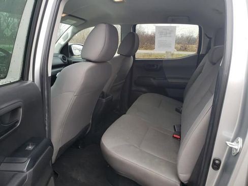 Used 2023 Toyota Tacoma SR AWD/4WD image 12