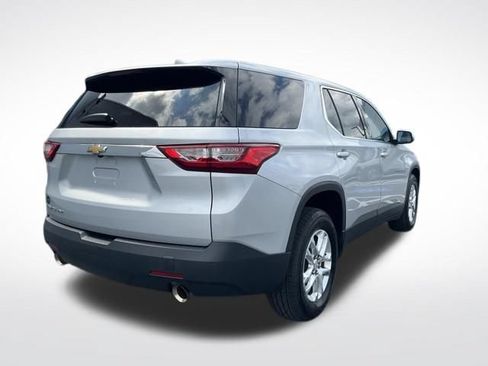 Used 2018 Chevrolet Traverse LS AWD/4WD image 15