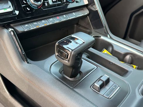 Used 2023 GMC Sierra 1500 AT4 image 14