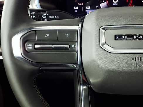 New 2026 GMC Canyon Denali image 11