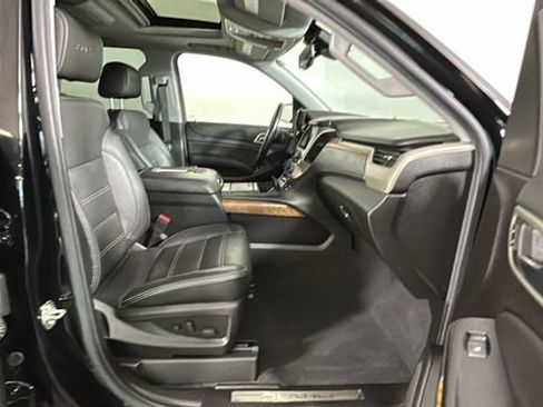 Used 2020 GMC Yukon XL Denali w/ Open Road Package AWD/4WD image 31