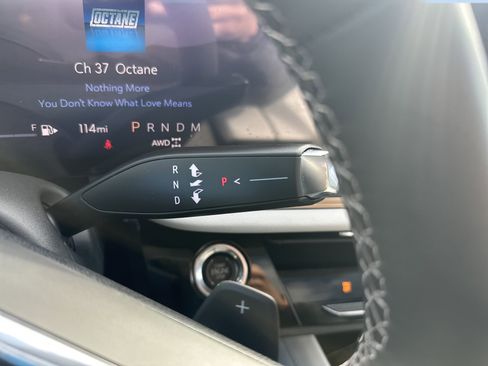 Certified 2025 Buick Envision Avenir image 18