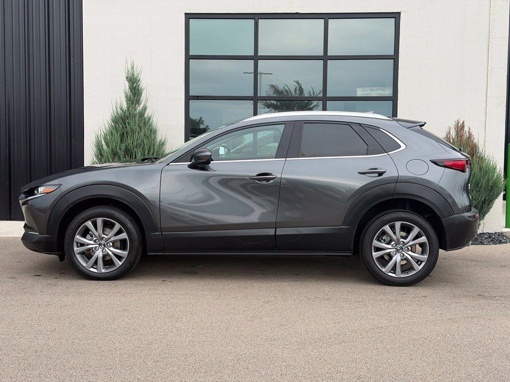 Used 2023 MAZDA CX-30 AWD 2.5 S w/ Premium Package image 2