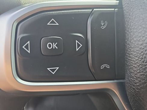 New 2025 RAM 2500 Big Horn AWD/4WD image 32