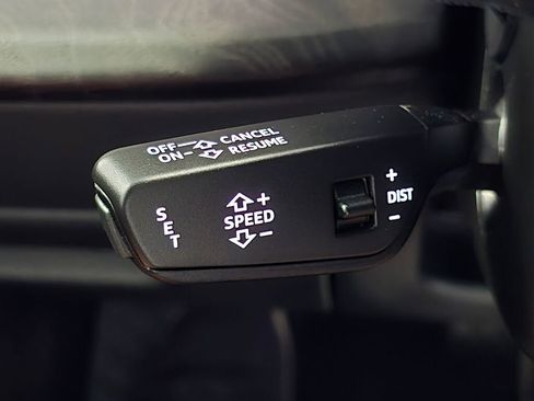 Used 2021 Audi Q8 Prestige w/ Prestige Package image 44