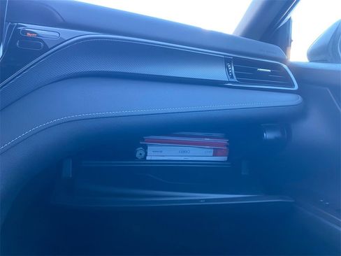 Used 2022 Toyota Camry SE image 26