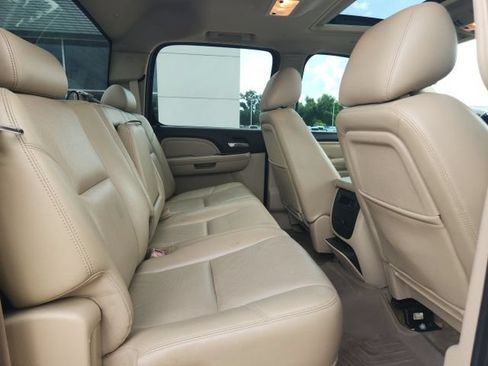 Used 2011 GMC Sierra 1500 Denali AWD/4WD image 16