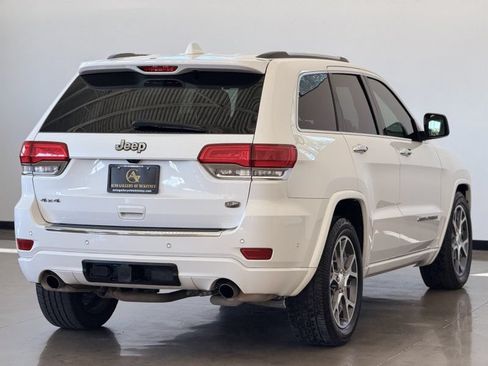 Used 2021 Jeep Grand Cherokee Overland AWD/4WD image 7