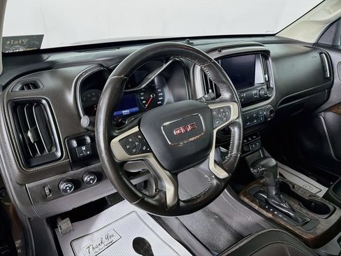 Used 2021 GMC Canyon Denali AWD/4WD image 9